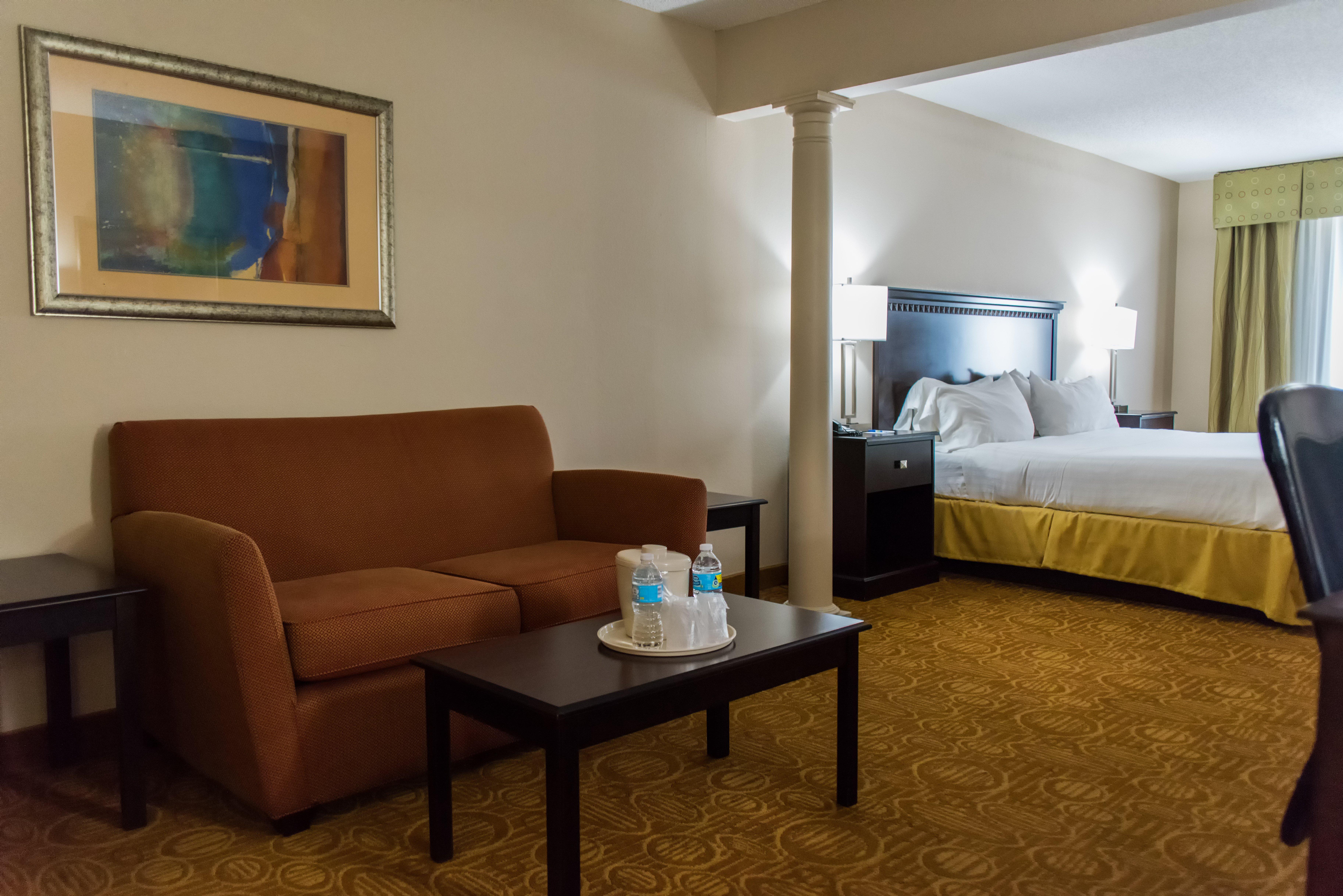 Holiday Inn Express Hotel & Suites Kinston By Ihg Екстериор снимка