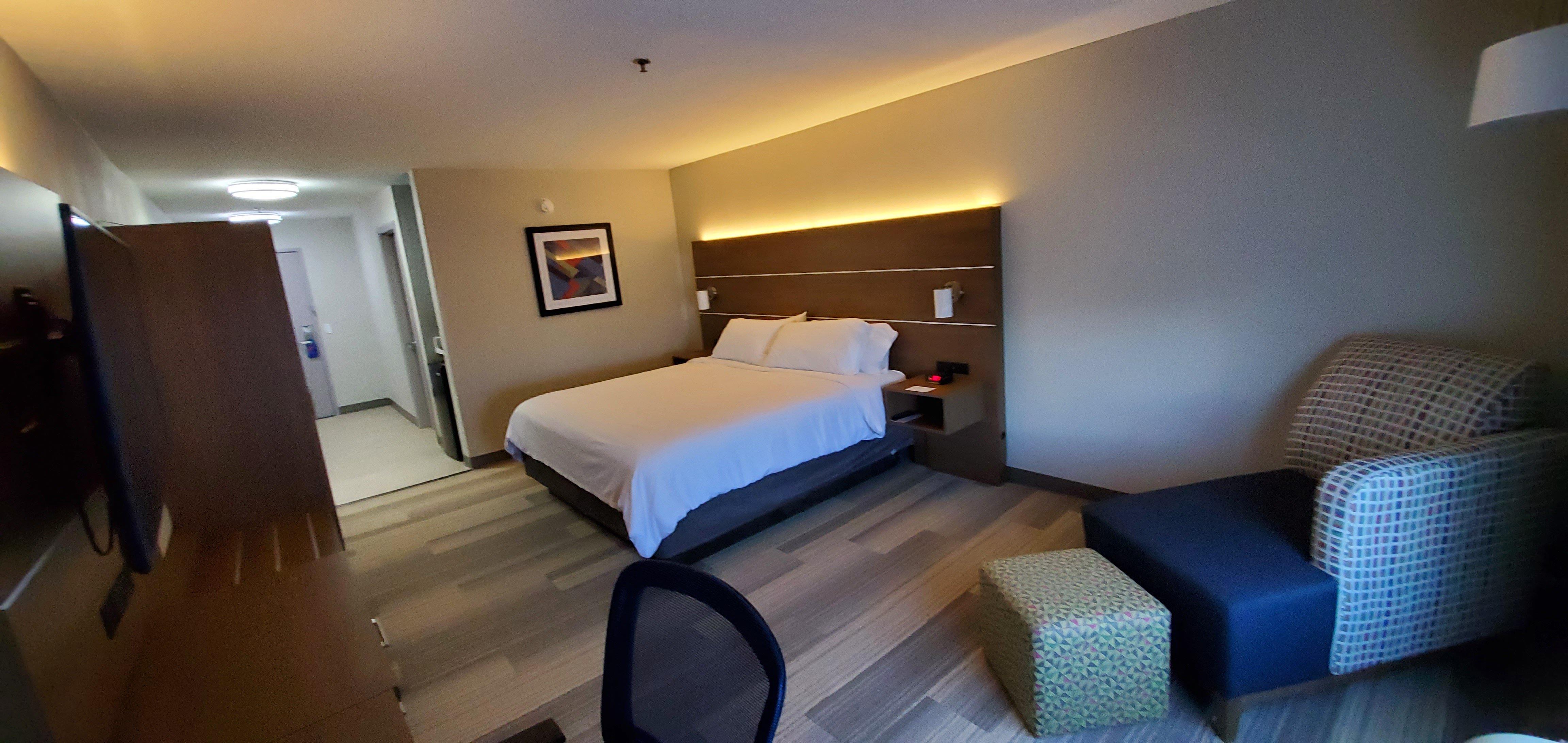 Holiday Inn Express Hotel & Suites Kinston By Ihg Екстериор снимка