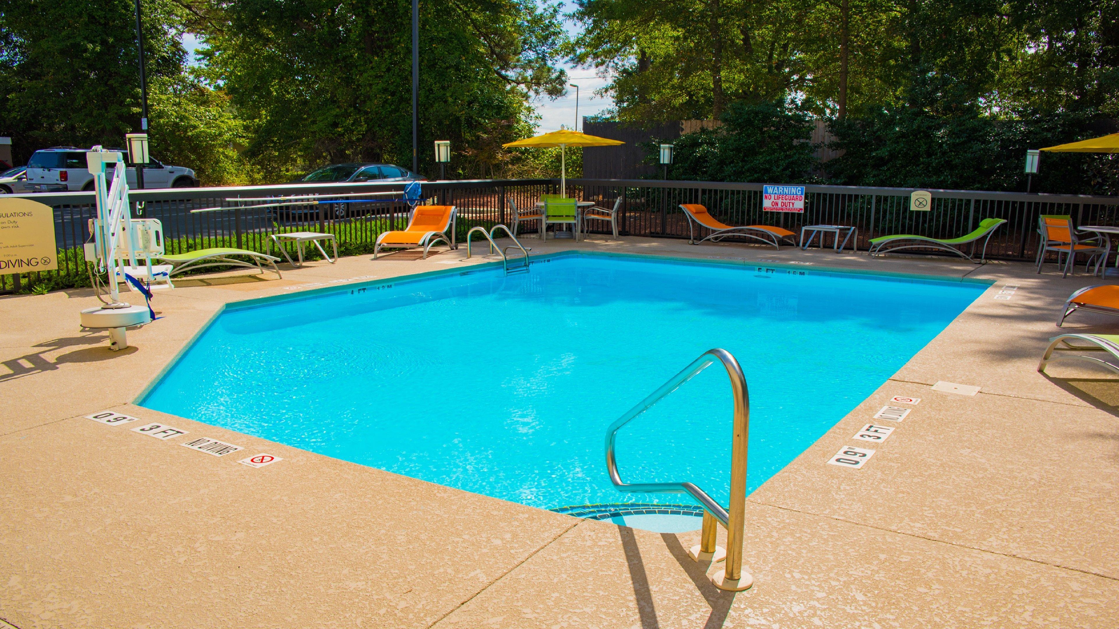 Holiday Inn Express Hotel & Suites Kinston By Ihg Екстериор снимка