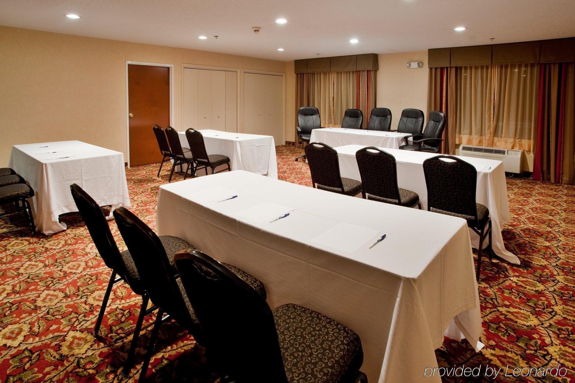 Holiday Inn Express Hotel & Suites Kinston By Ihg Съоръжения снимка