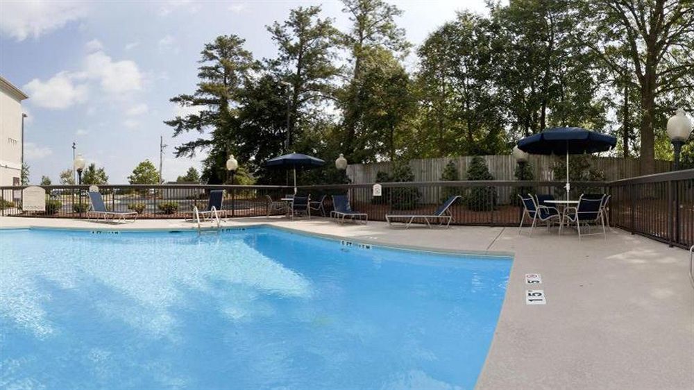 Holiday Inn Express Hotel & Suites Kinston By Ihg Екстериор снимка